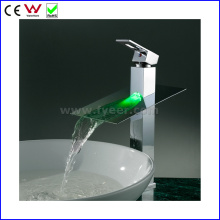 2015 New High Body Decktop LED Basin Tap Faucet (FD15052HF)